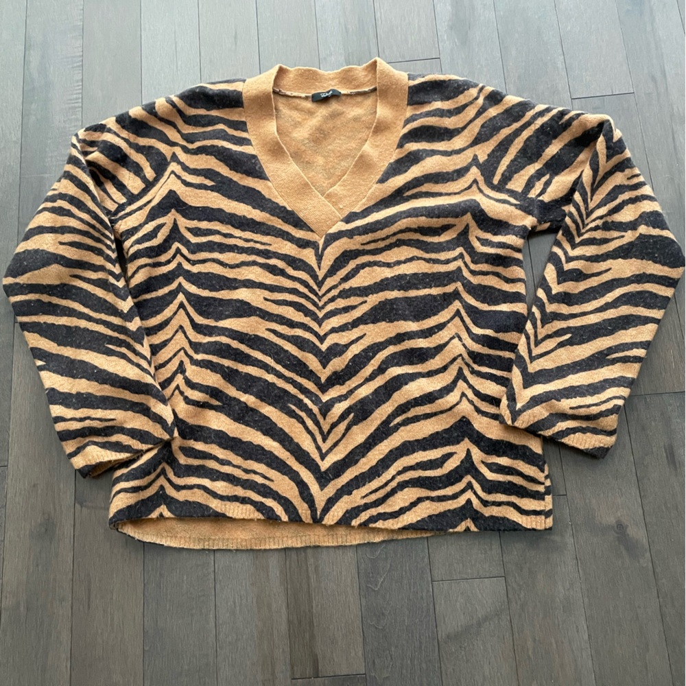 Rails Tan and Black Patterned Sweater